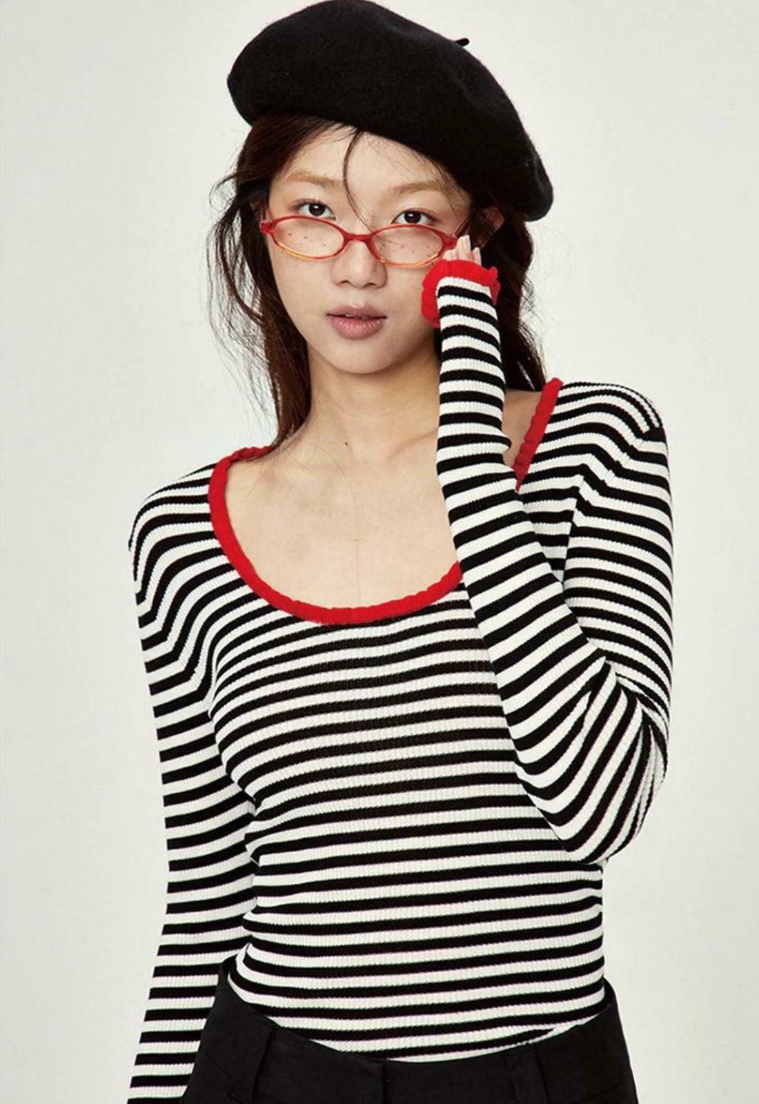 Chic Y2K Striped Scoop Neck Crop Top with Bow Tie Detail - Trendy Fairy Style Fashion