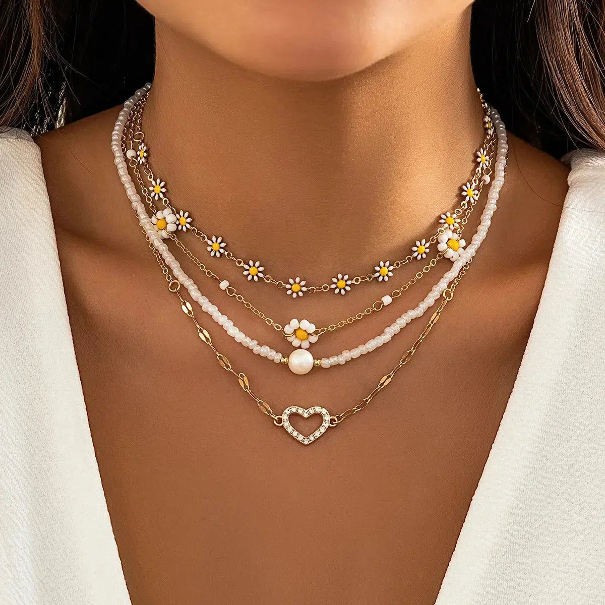 Daisy & Heart Y2K Four-Pack Necklace Set - Trendy Layered Jewelry for Stylish Outfits