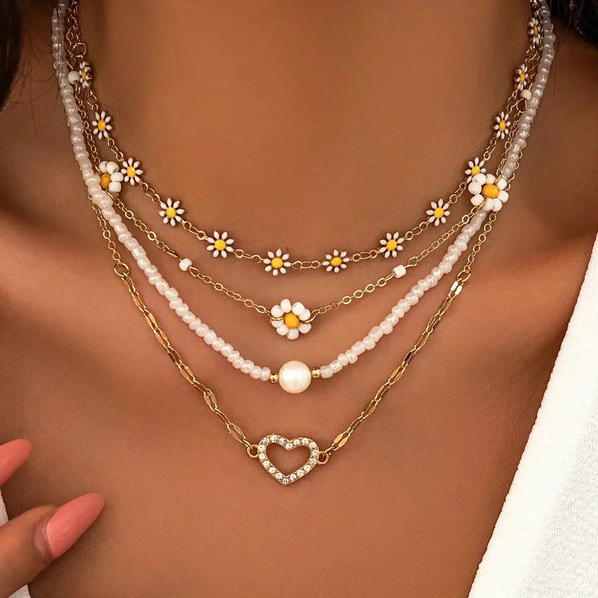 Daisy & Heart Y2K Four-Pack Necklace Set - Trendy Layered Jewelry for Stylish Outfits