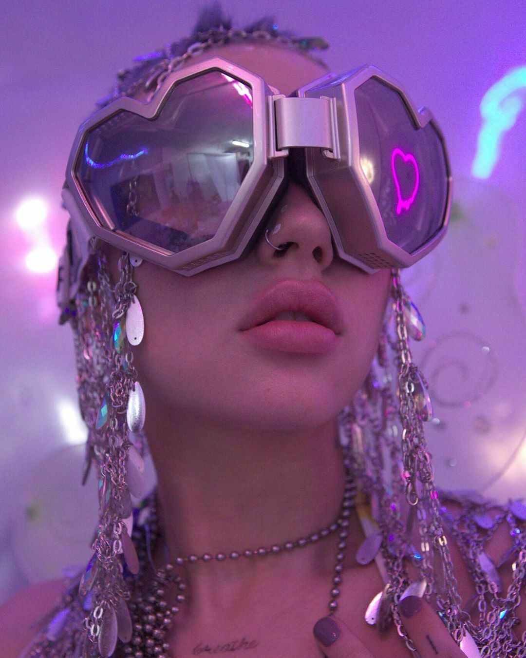 Disco Cowgirl Oversized Party Sunglasses - Y2K Style Triangular Baddie Shades for Fun