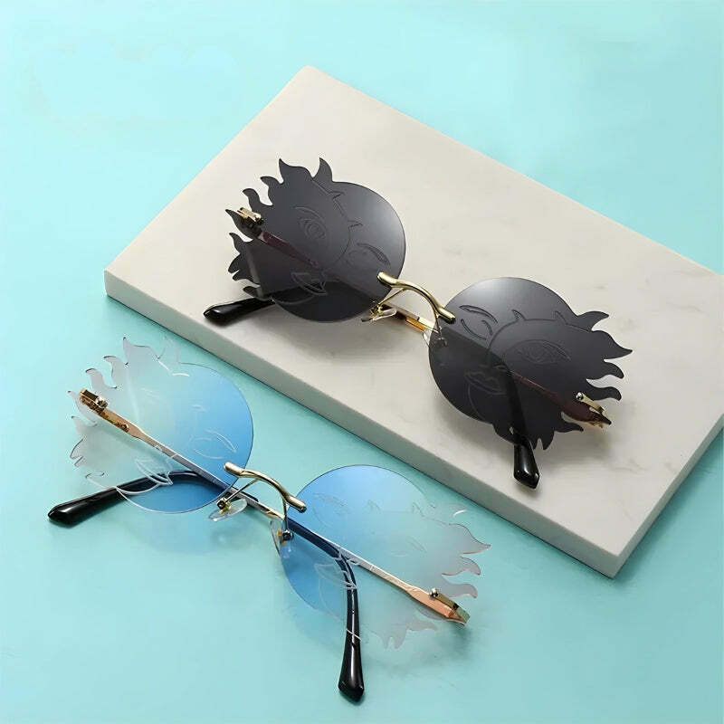 Indie Sun & Moon Sunglasses - Trendy Y2K Star & Lightning Bolt Design for Stylish Baddies