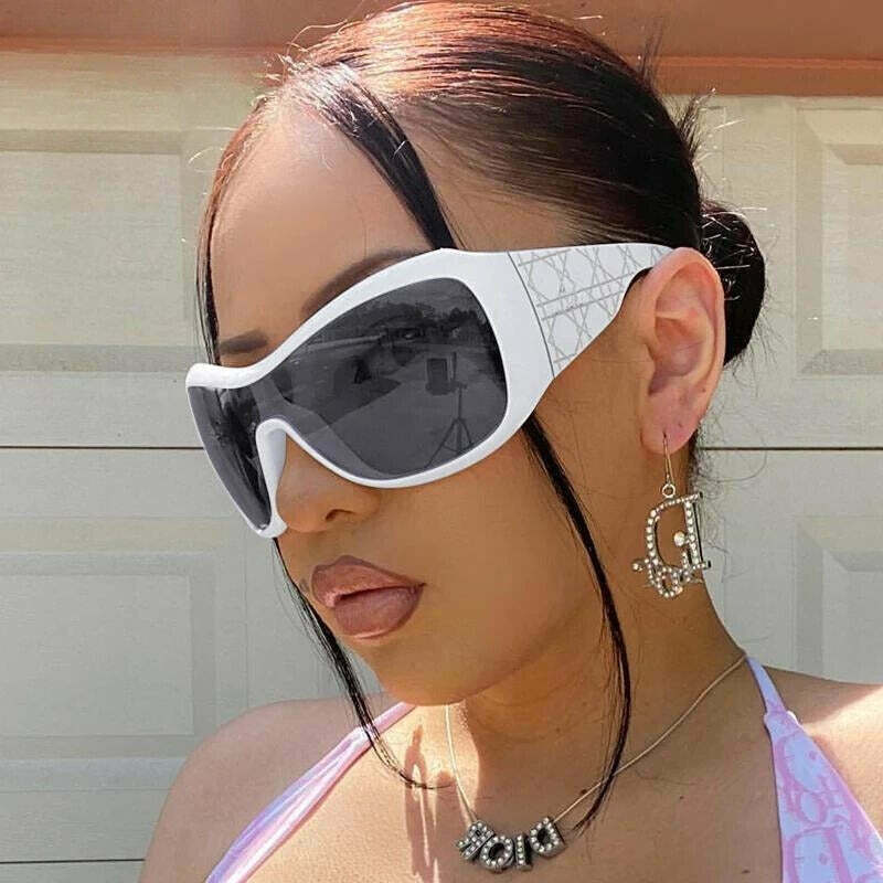 Trendy Y2K Oversized Shield Sunglasses - Stylish Cowgirl & Baddie Styles with Unique Designs