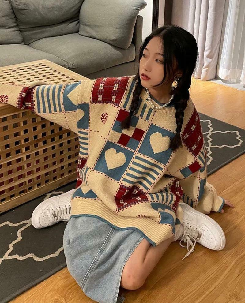 Vintage Heart Pattern Sweater - Aesthetic Y2K Style with Unique Design and Cozy Comfort